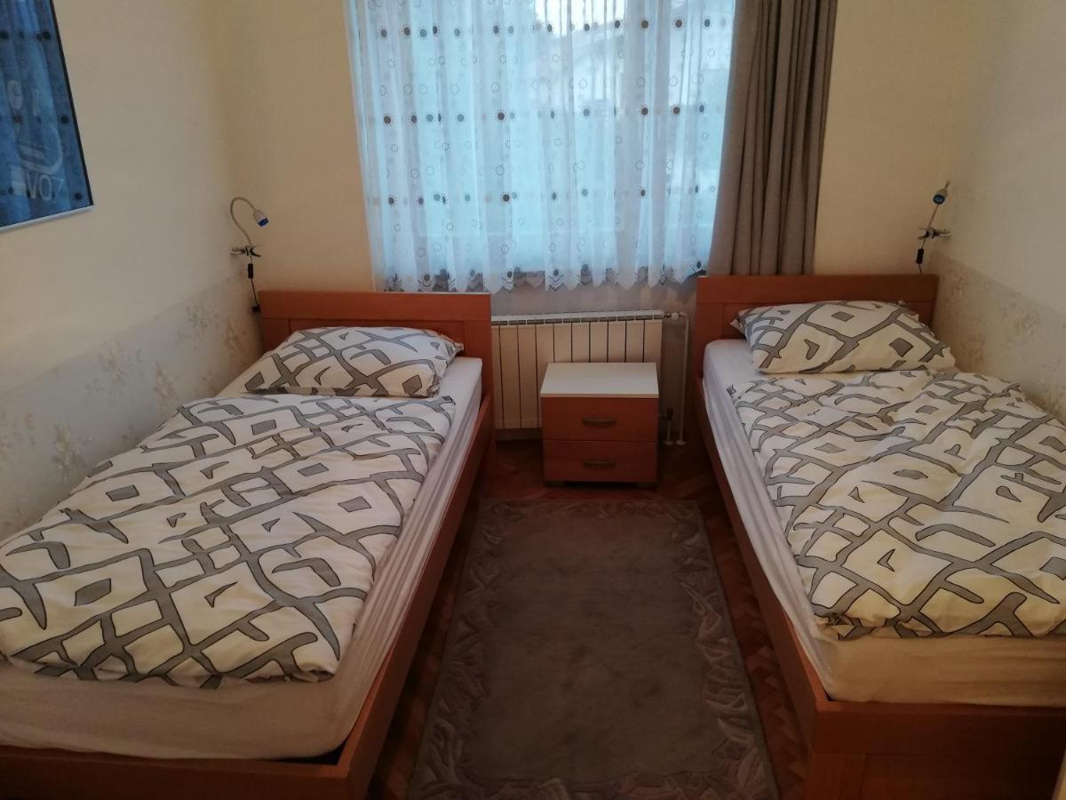 Bed and Breakfast Sobe Sabec à Postojna Extérieur photo