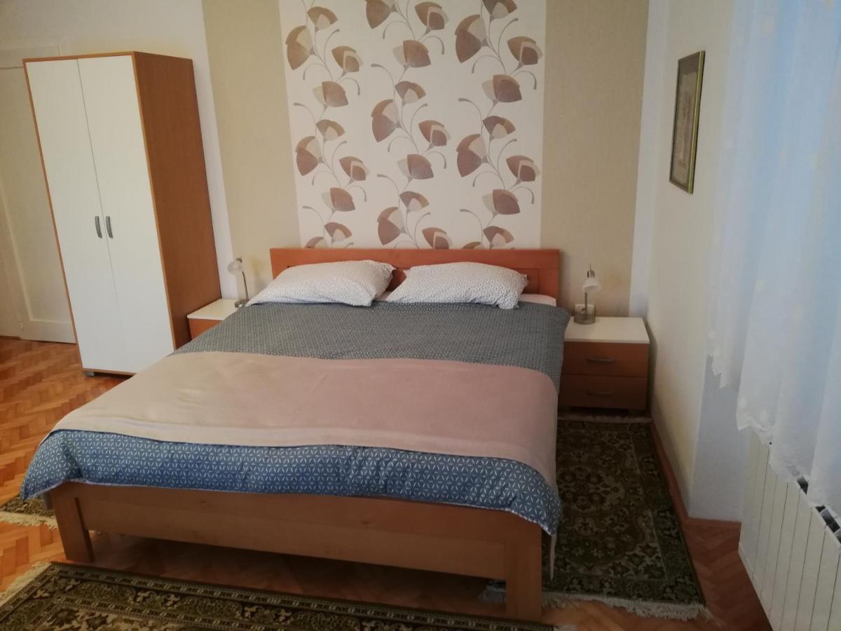 Bed and Breakfast Sobe Sabec à Postojna Extérieur photo